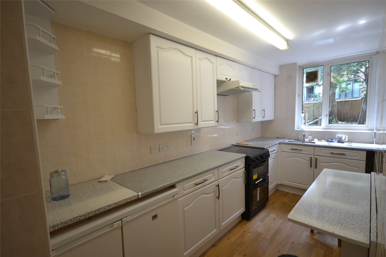Bruckner Street, London, W10 4EW