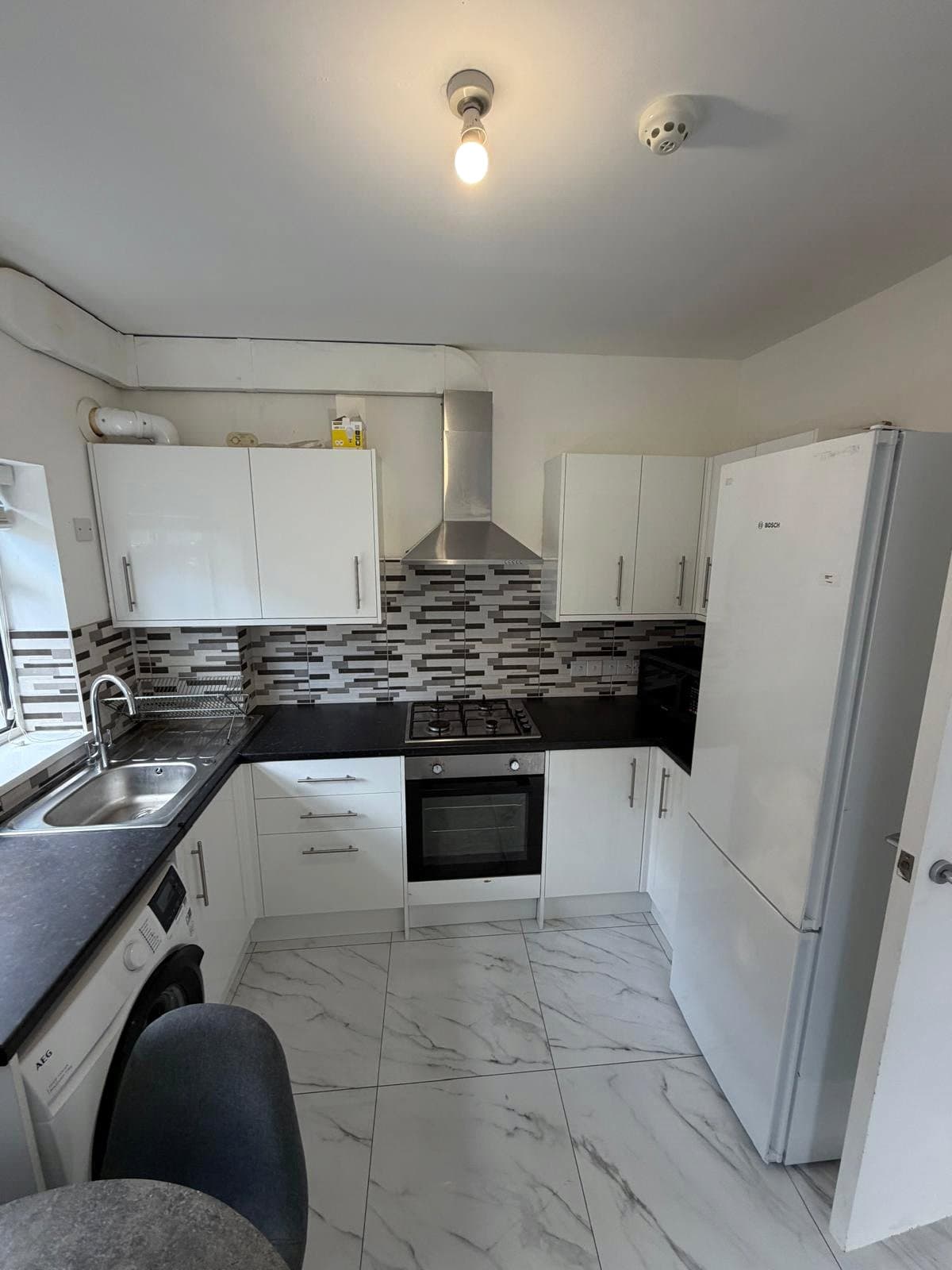 Willesden Lane, London, NW6 7TH